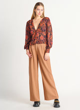 Charger l&#39;image dans la galerie, Blouse paisley orange/violet black tape - 2223708T- paisley orange/violet
