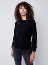 Charger l&#39;image dans la galerie, Chandail noir manche plume Charlie b - C2602
