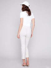 Charger l&#39;image dans la galerie, Pantalon Charlie B - C5254P-651A-greige

