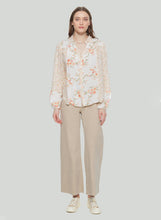 Charger l&#39;image dans la galerie, BLOUSE FLEURIE PÊCHE DEX - Print - 2123706 D
