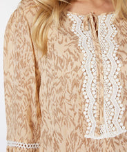 Charger l&#39;image dans la galerie, BLOUSE DENTELLE ESQUALO - Print - SP23.15002
